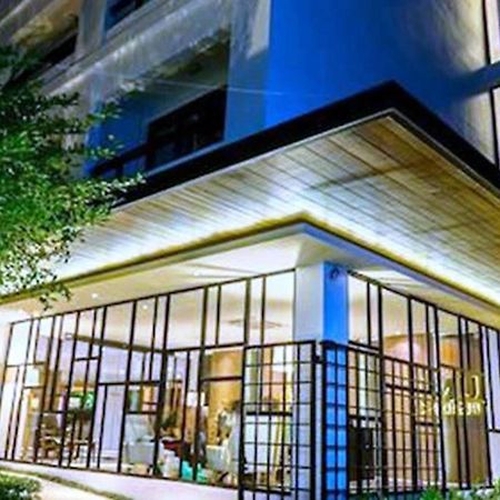 Uma Residence Бангкок Екстер'єр фото