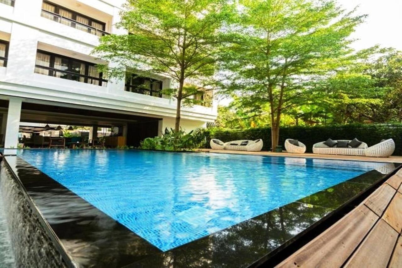 Uma Residence Бангкок Екстер'єр фото